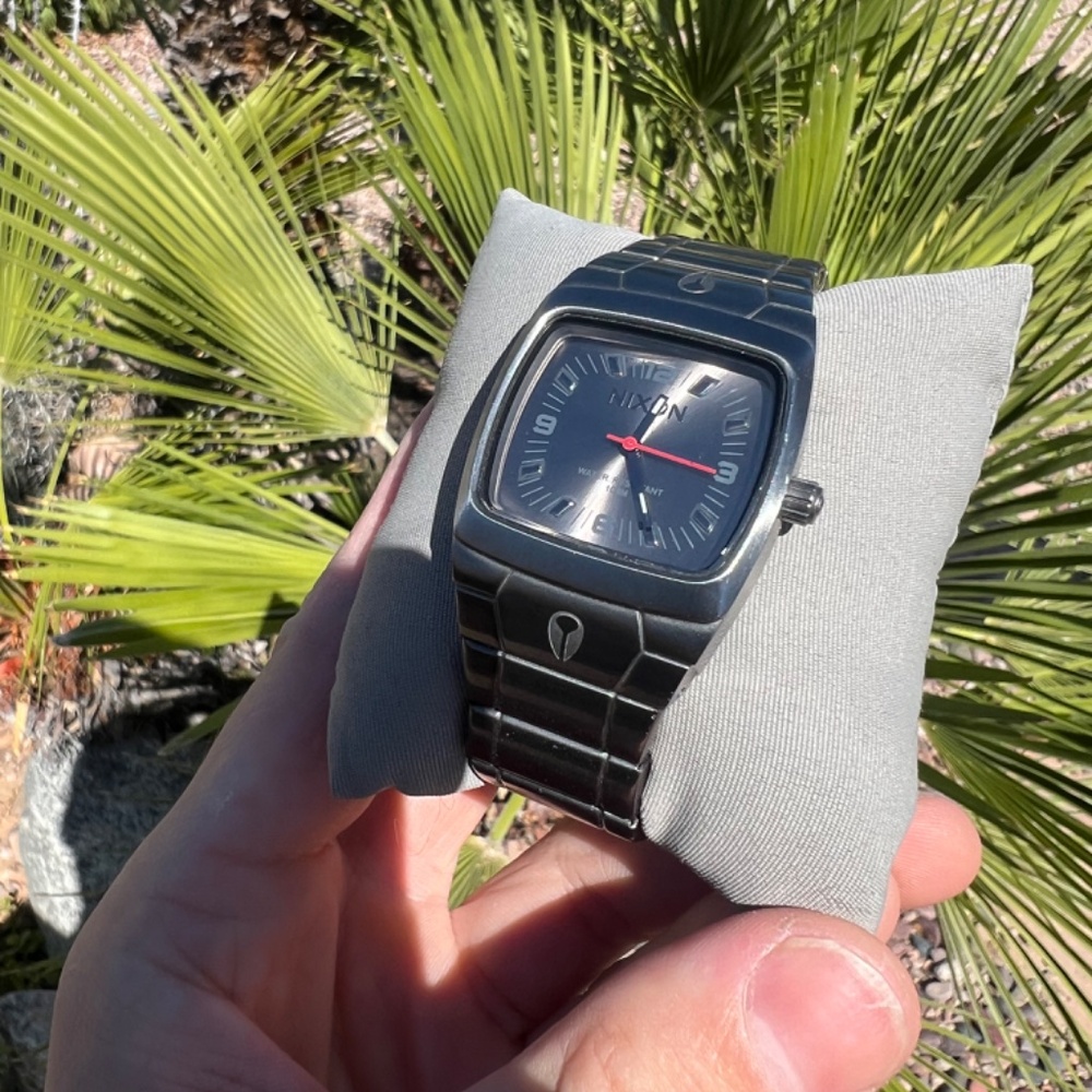 Nixon THE MANUAL gunmetal gray watch